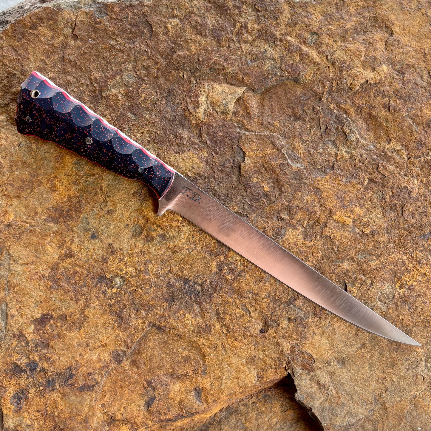 Toller Fillet in AEBL w/ Black & Red GripX