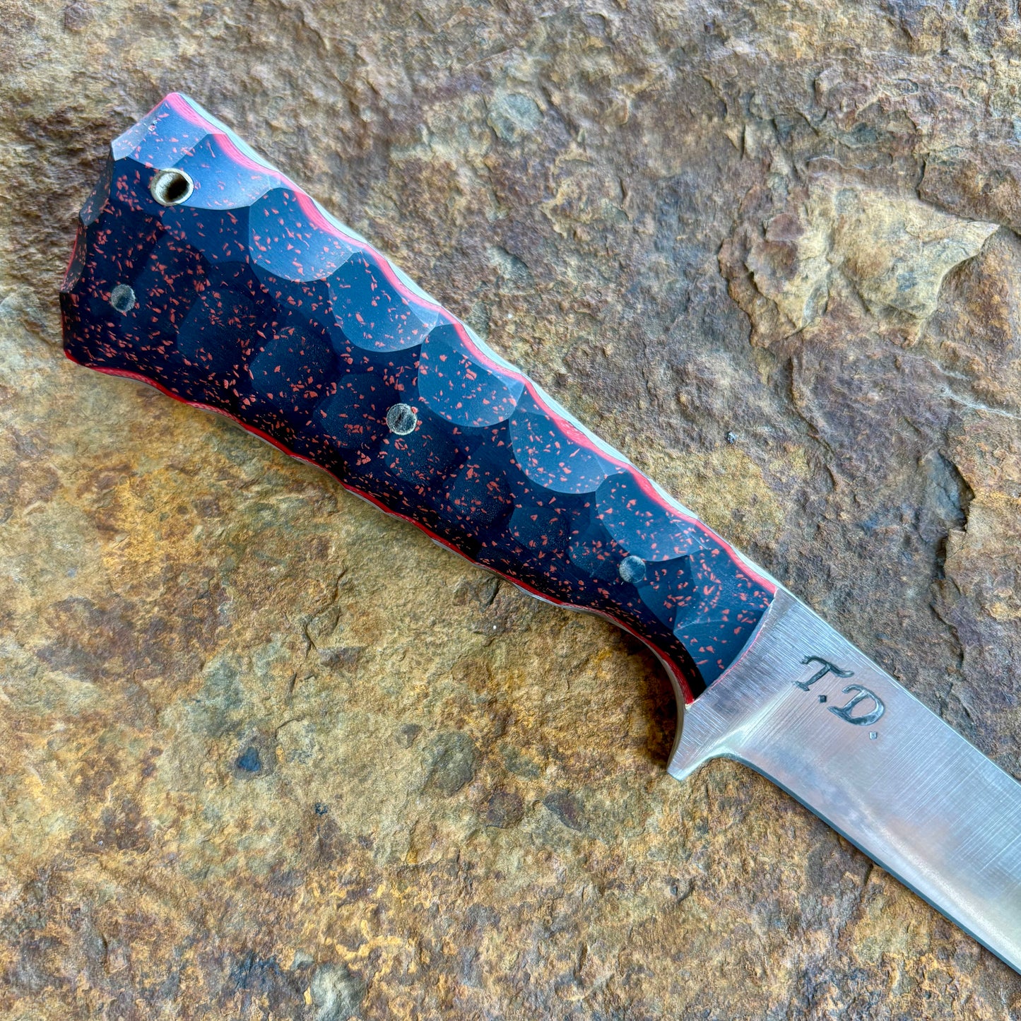 Toller Fillet in AEBL w/ Black & Red GripX