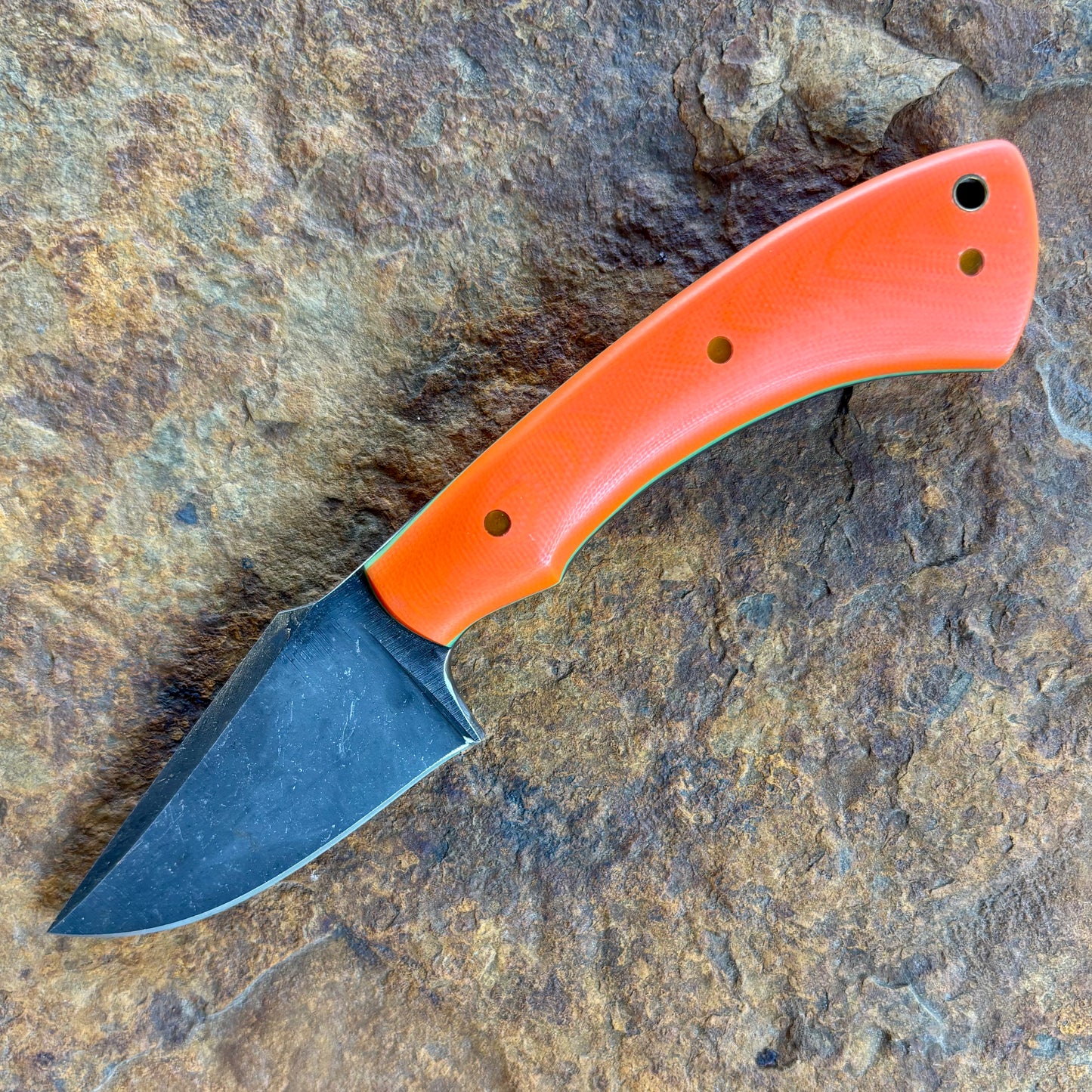Ridgeback V2 in AEBL w/ Orange G10