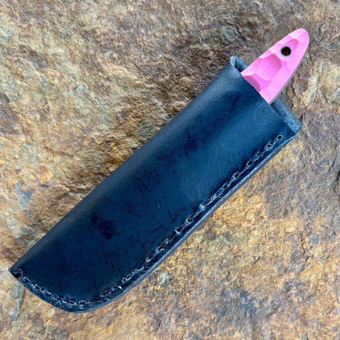 Field Scalpel in W2 w/ Pink G10